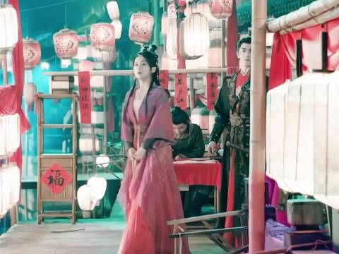 “或许你并非不会爱人，只是这个人不是我” 吹熄蜡烛掉泪太绝了…