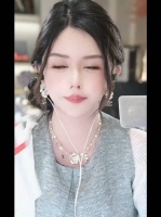 韩安冉也算整容鼻祖了其实变形计的时候也挺好看的！