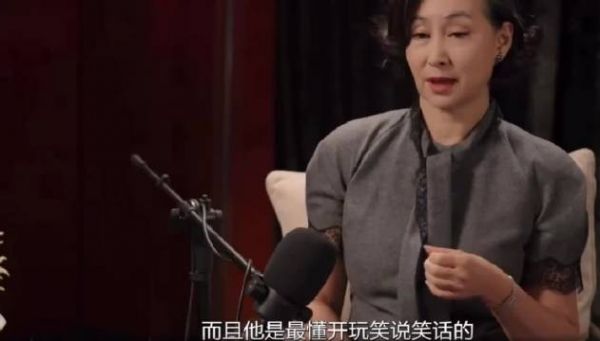 何超琼在播客里温柔追忆父亲…