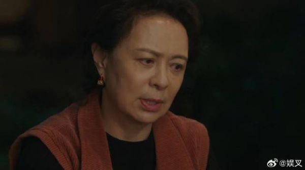 妈妈这辈子没出过远门，孩子去大城市，又是飞机和火车的