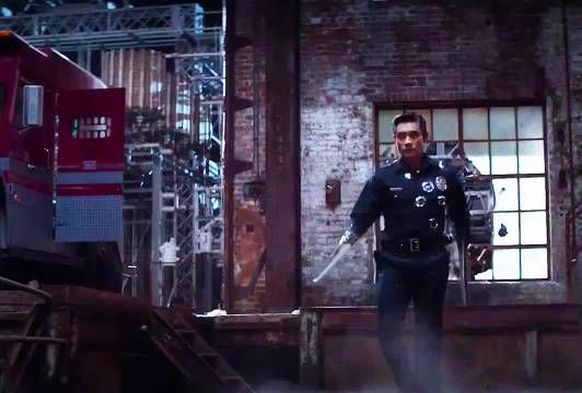 这两代终结者T - 1000谁更能打?