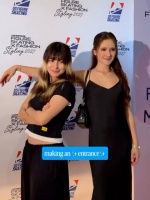 Team USA的美丽女士们和一些男的