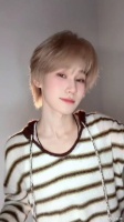 密逃欢乐时刻！黑暗状态下，张真源直接化身彭昱畅专属背背佳，紧紧贴住