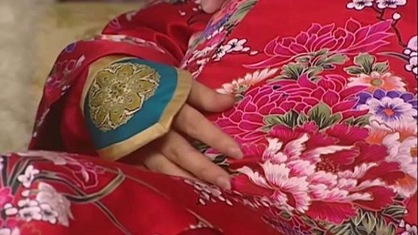 孝庄秘史：海兰珠怀孕，娇滴滴撒娇贼绿茶，皇上偏偏吃这一套