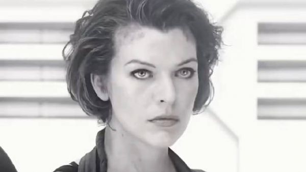 你跟我讲Milla Jovovich会是Galina?! 下巴依旧在很惊讶