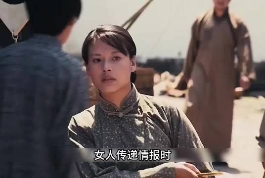 女人只是将受伤的八路救下藏在家中不料却引来全家灭门