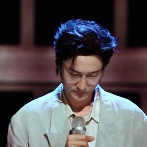“如果你听过，请记得嘲笑我” 好温柔的王传君