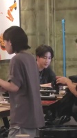 餐厅看到这样的男生我真的会被帅到移不开眼 cr.punchaya1990