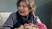 自己奶大的孩子，不是亲生也胜似亲生！