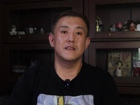 海外影片中，哪个角色名字让你笑出腹肌？