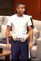 文章凤莉感情时间线曝光！低调相恋三年，同框看话剧尽显岁月静好