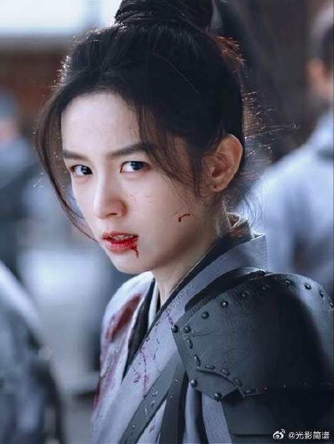 那些杀不死她的，终将会使她更强大