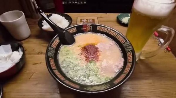 我老公下班给我报备他和同事的聚餐
