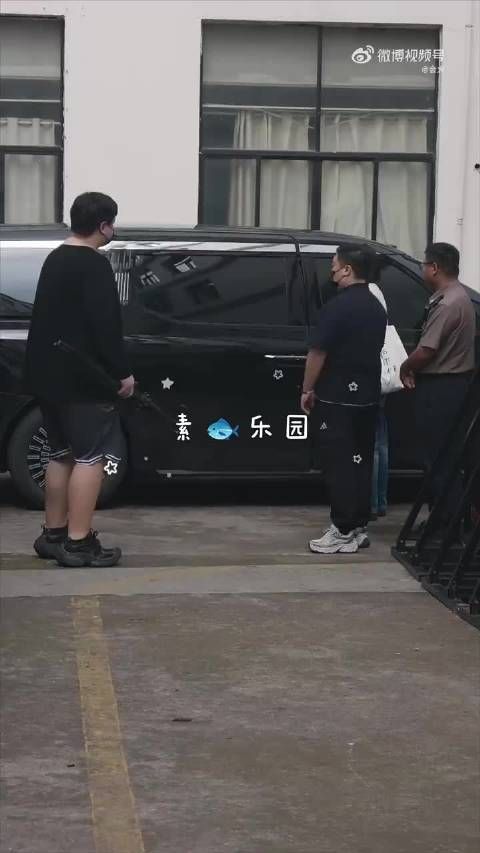 今天刺棠围读上班的卢昱晓