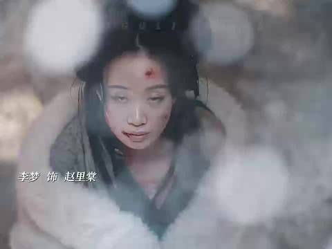 梦回甄嬛传，谭松韵新剧雪地跪戏，把小人物的隐忍演得很到位