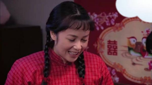 文丽娇羞喊疼，不料听墙角的大庄以为整事，听佟志解释：蒙谁呢！