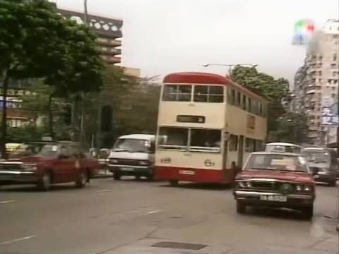 经典港片 《他来自江湖》阿水达叔同时艳遇，场面爆笑，演技炸裂