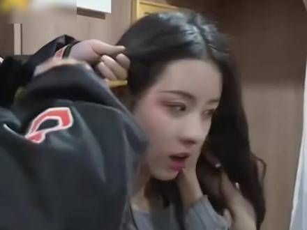嘟嘟：淡淡的，顺遂自然 情绪稳定 温柔