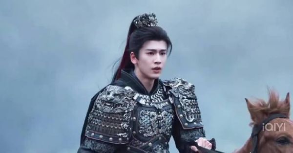 屠户女与铁血侯爷战场重逢，《逐玉》无台词封神