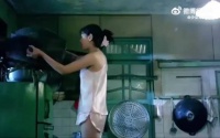 经典影视之作 单亲妈妈风韵犹存，邻居大叔一眼沦陷