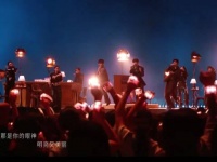 王赫野披哥二公舞台唱歌和跳舞都是好评～舞台有质感跳舞有喜感