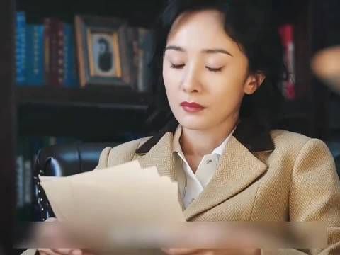 他设置关卡试探,严查出城抓捕地下党