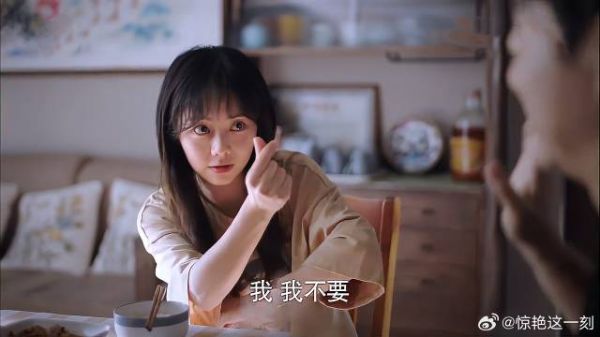 尖尖比心追着李爸不放,子秋:越来越像蚱蜢,贼逗!