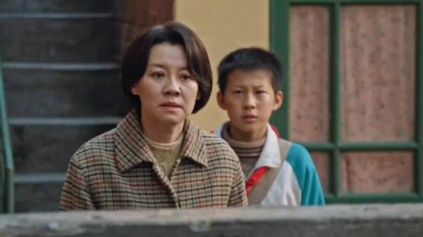 女人没想到十几年的邻居,竟然背刺丈夫让他下了岗