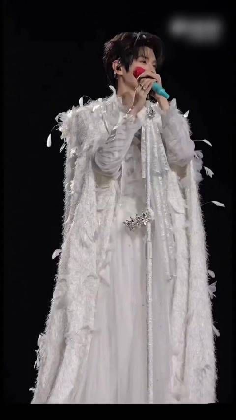 9月5日，@郝熠然 「刚好，光遇岛」泰国曼谷生日演唱会正式开演…