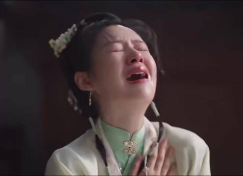很神奇，她演个女配都这么出彩，演员也不红，好像她女二女三戏都火…