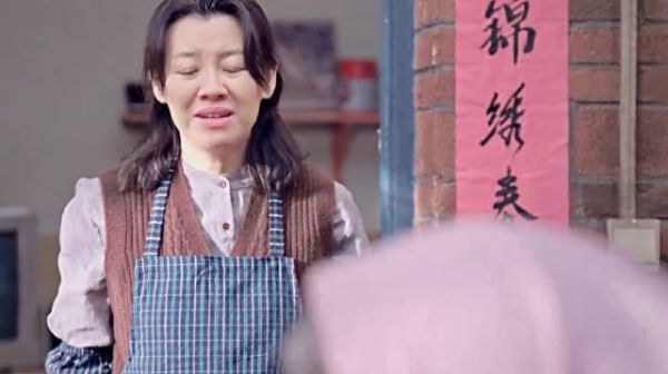 看得我的锭子是捏了又捏！