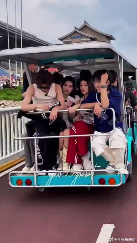 综艺神镜头诞生，这一段也太有看点了