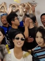 杨九郎你看看镜头！ 相爱相掐抢戏的师兄弟和过生日的漂亮0️⃣嫂