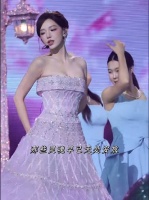 程潇超级夏晚舞台直拍片段，好美的芭蕾公主！
