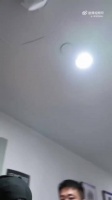 刘旸vlog记录品鉴top演唱会，沉浸式体验舞台与后台