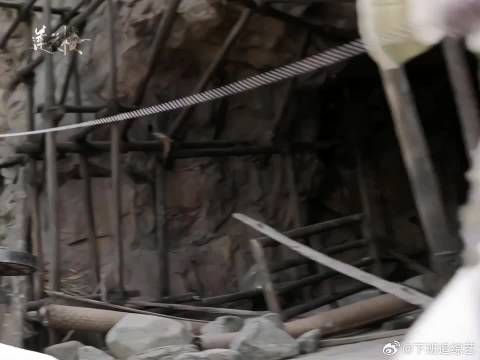 来江湖走这一遭，他不再是孤身一人