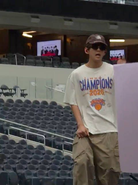 金泰亨kpop永一 260907 | BTS洛杉矶演唱会Day4 终场啦 嫩嫩的小猪咪