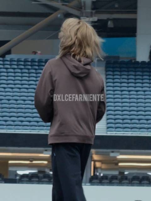 完全是prince... /cr.logo