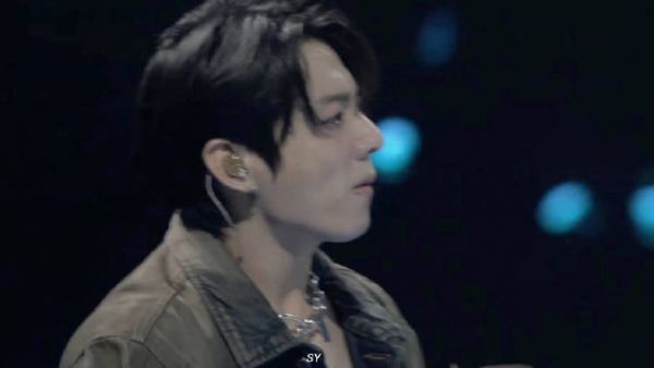 mua的这个演唱会少看一场都会错过最精彩的啊啊啊啊