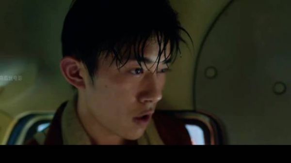 20岁少年绝境求生，为救妹妹赌上全部身家，底层小人物逆风翻盘 奇迹笨小孩
