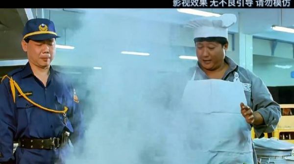 《火烧岛》典狱长柯俊雄治下监狱暴力不公