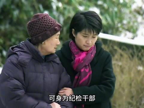 姐姐捐2万奖金给贫困生，拒绝救急弟弟