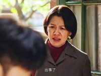 女人生孩子大出血去世，丈夫决定另找新欢