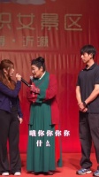 5位美女中他选择了舞蹈女孩，牵手成功