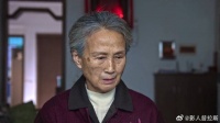 杨健逃命前看望老妈 下秒一举动老妈秒懂，反应心酸了
