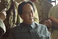 七叔公来北京要官，可主席却给他买了回家的车票