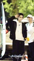 陈若轩披荆斩棘巧改训练服，丝巾腰带显腔调