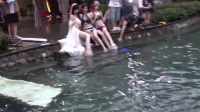 我兄弟突然口渴了！