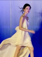 所有人感受超越妹妹走错门走出神图的这一帧