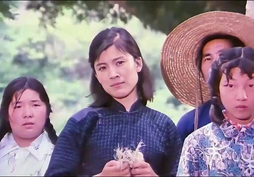 男人为寻妻儿历经千辛万苦，几经周折惊觉妻子另组新家
